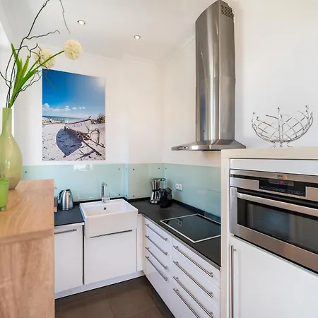 Ferienwohnung Schilfrohr Meerblick Pool Sauna Kamin Ruegen Strandnah